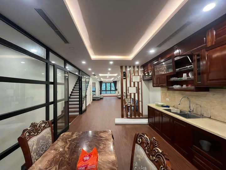 Cần bán căn nhà phố 100m2, 4 tầng,đủ đồ bên Thủy nguyên Ecopark 1