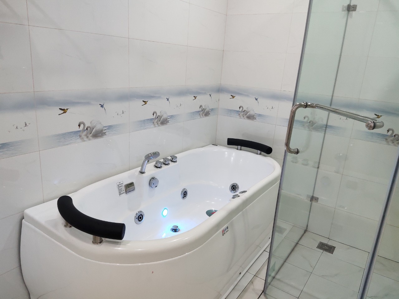 Cần cho thuê căn nhà Liền kề, 5 phòng ngủ,5wc, đầy đủ đồ bên phân khu Ngọc Trai Vinhome Ocean park1, gia lâm 10