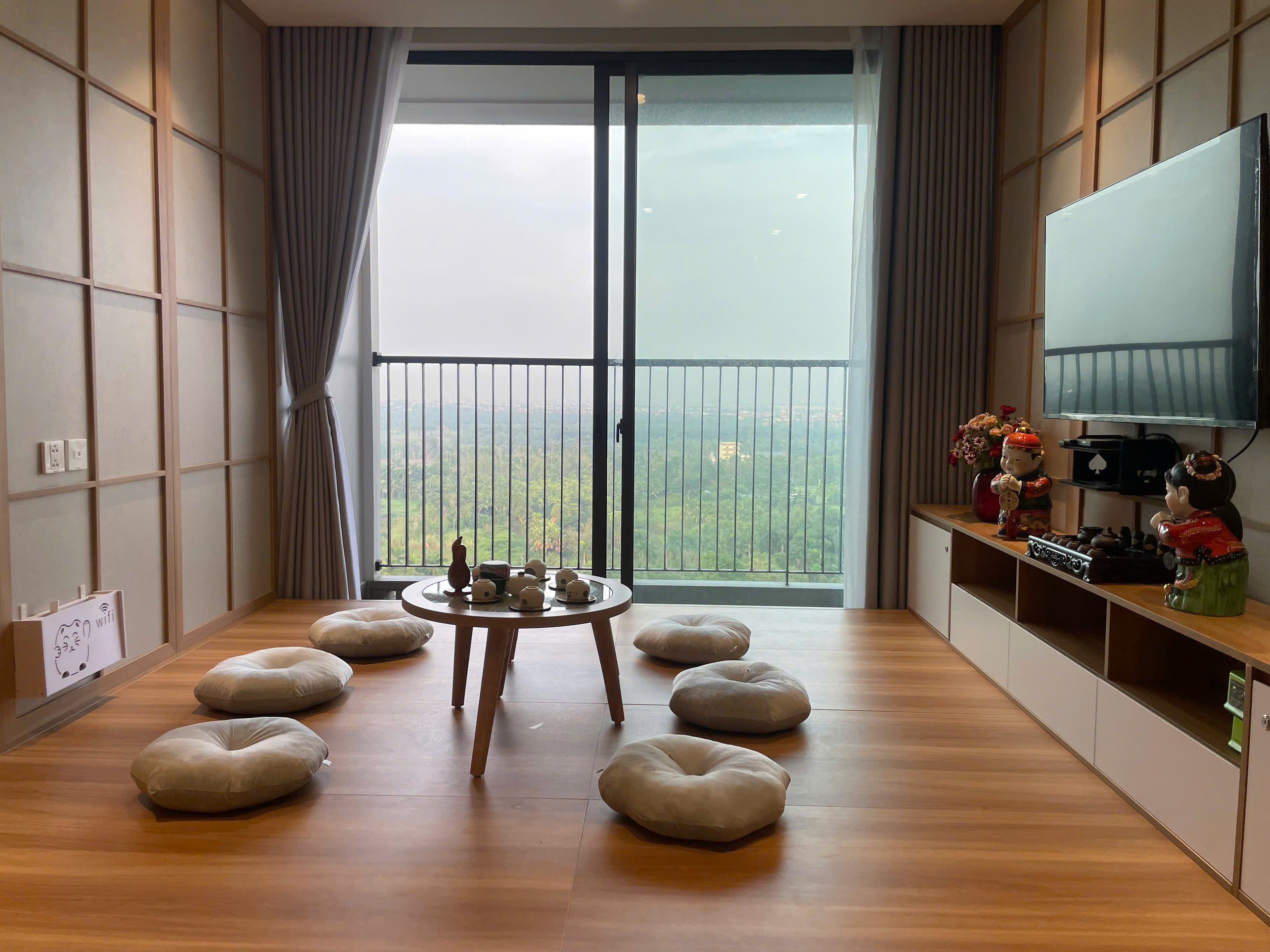 Căn hộ 3 phòng ngủ, đủ đồ view hồ thiên nga bên tòa The landmark Ecopark cho thuê 1