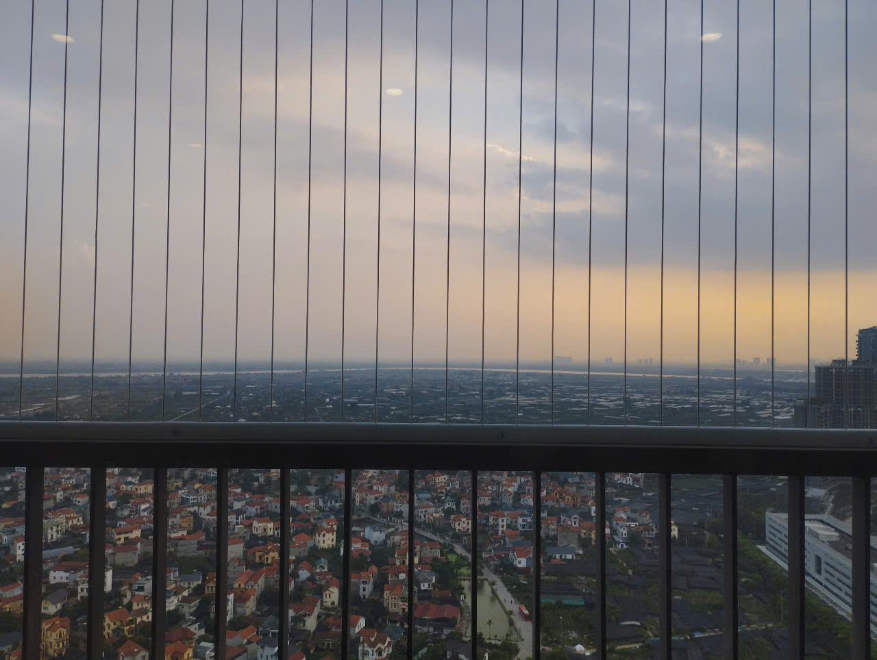 Căn hộ 3 phòng ngủ, tầng cao,view thoáng tòa L2Landmark Ecopark cho thuê 10