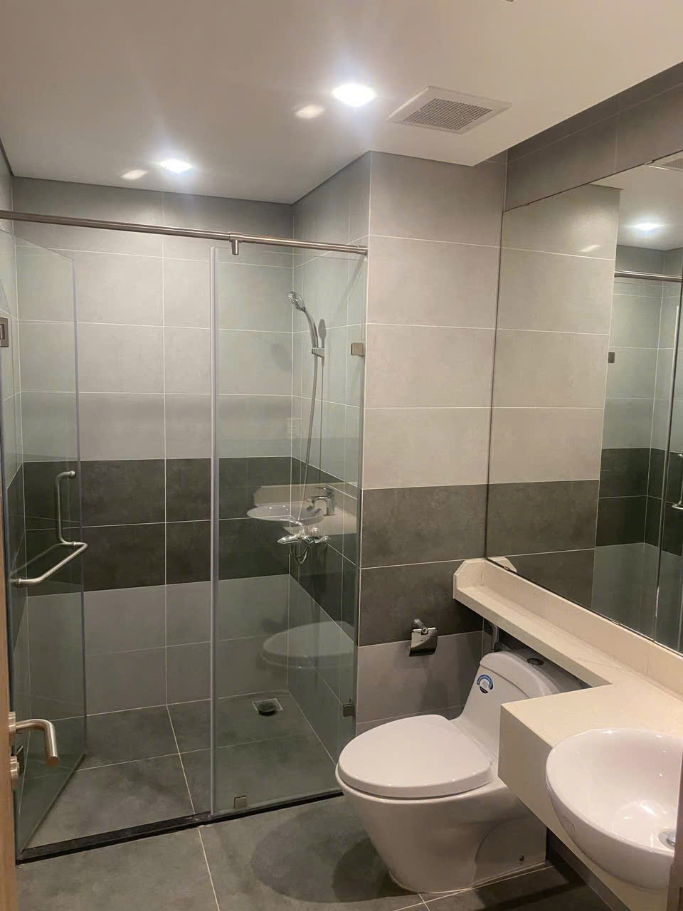 Căn hộ 83m2, 3 phòng ngủ,đủ đồ tòa S3 Sky Oasis Ecopark cần cho thuê 5