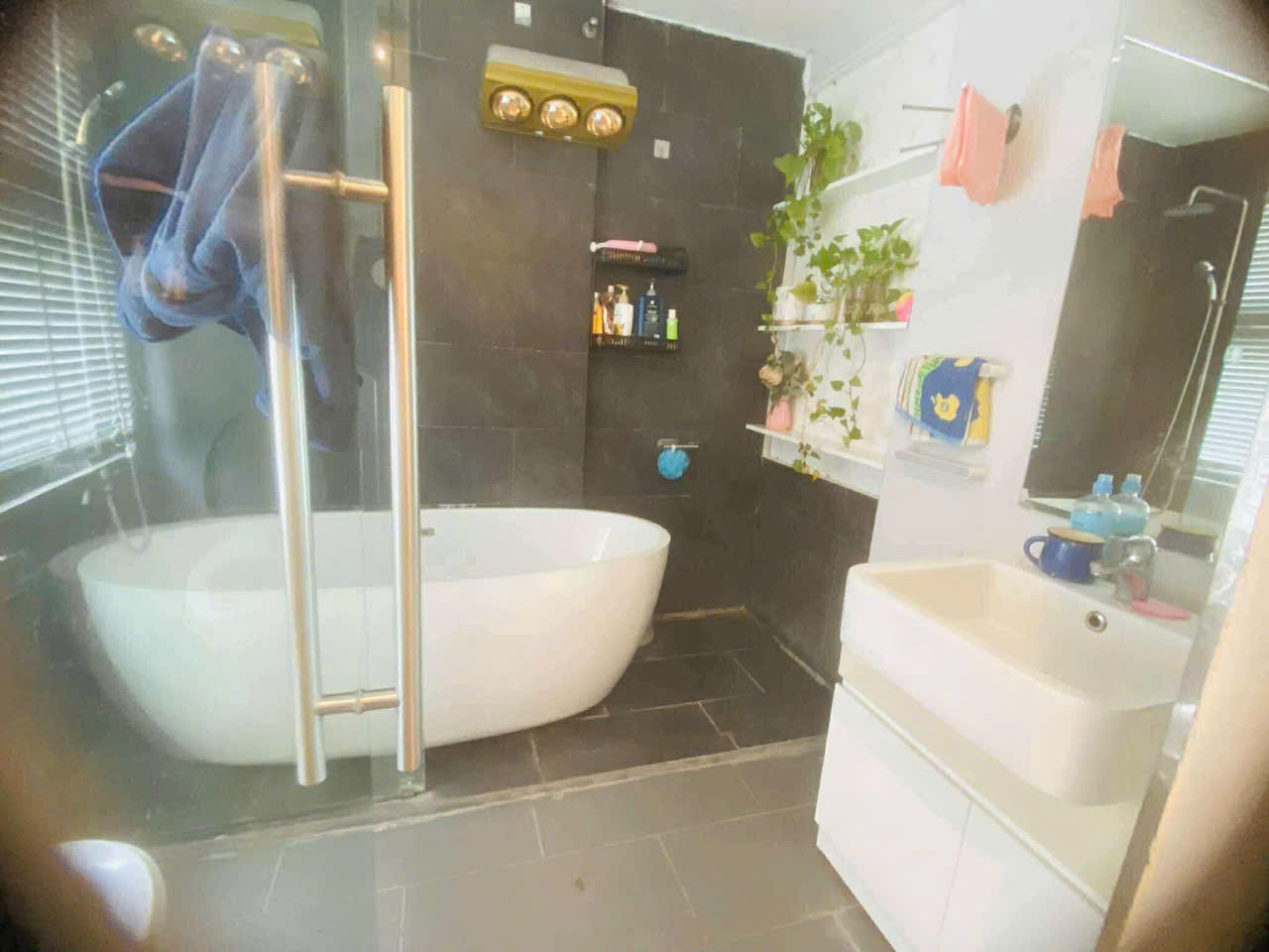 Căn hộ đầy đủ đồ,3 phòng ngủ bên tòa Sky3 Ecopark cần cho thuê 4