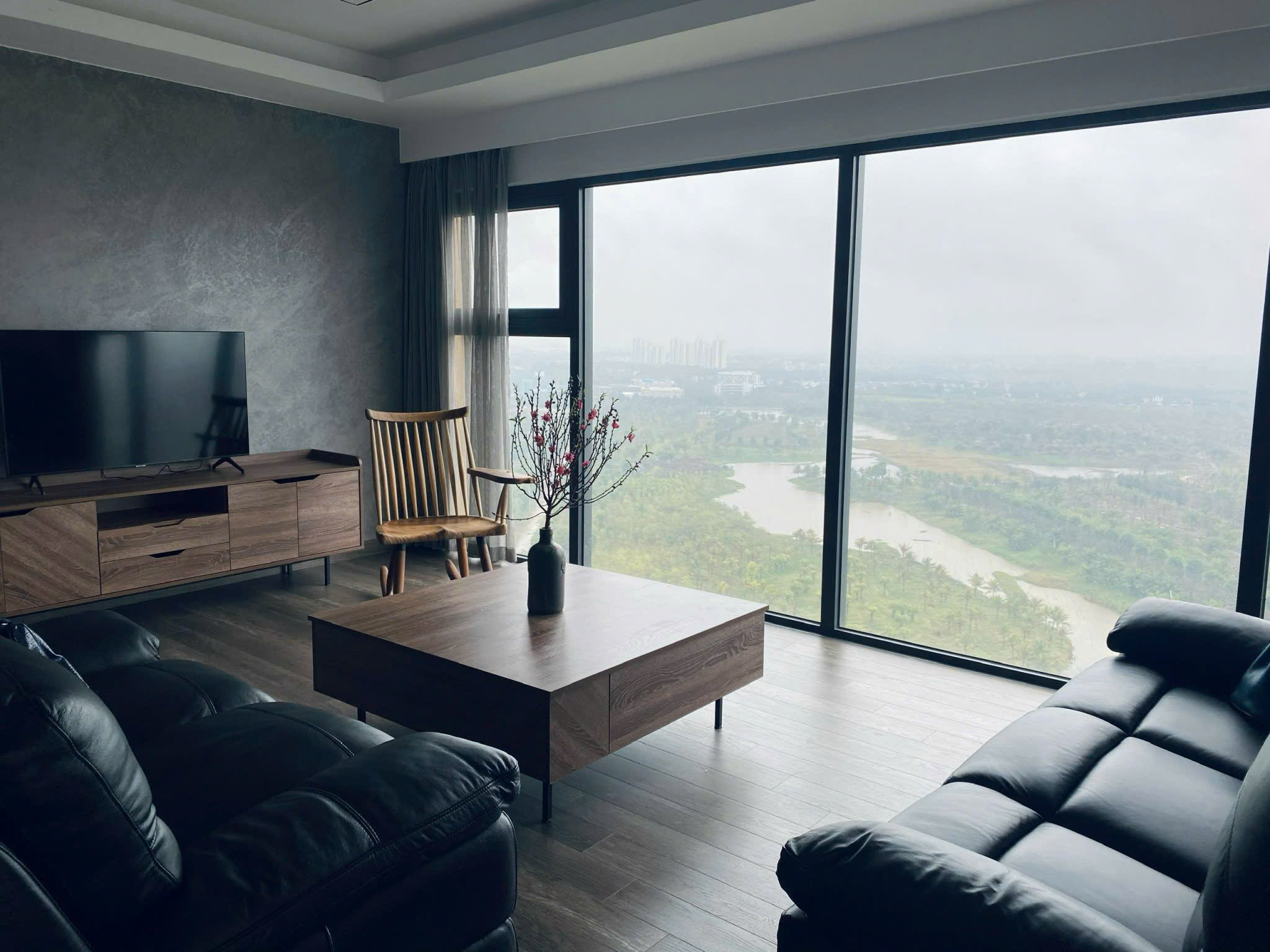Căn hộ tầng cao, view hồ, full nội thất cao cấp bên tòa Park 2 Ecopark cho thuê 1