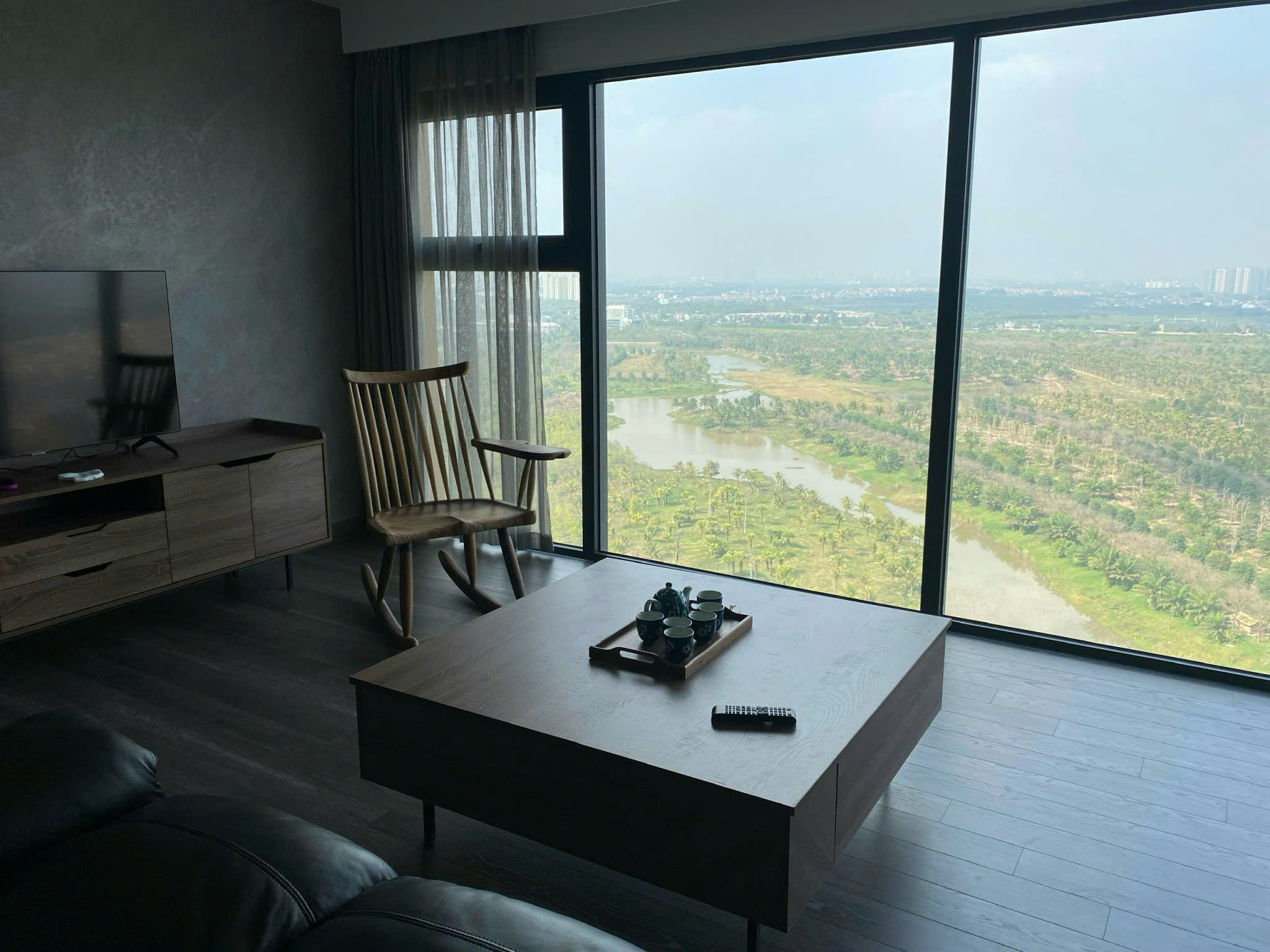 Căn hộ tầng cao, view hồ, full nội thất cao cấp bên tòa Park 2 Ecopark cho thuê 5