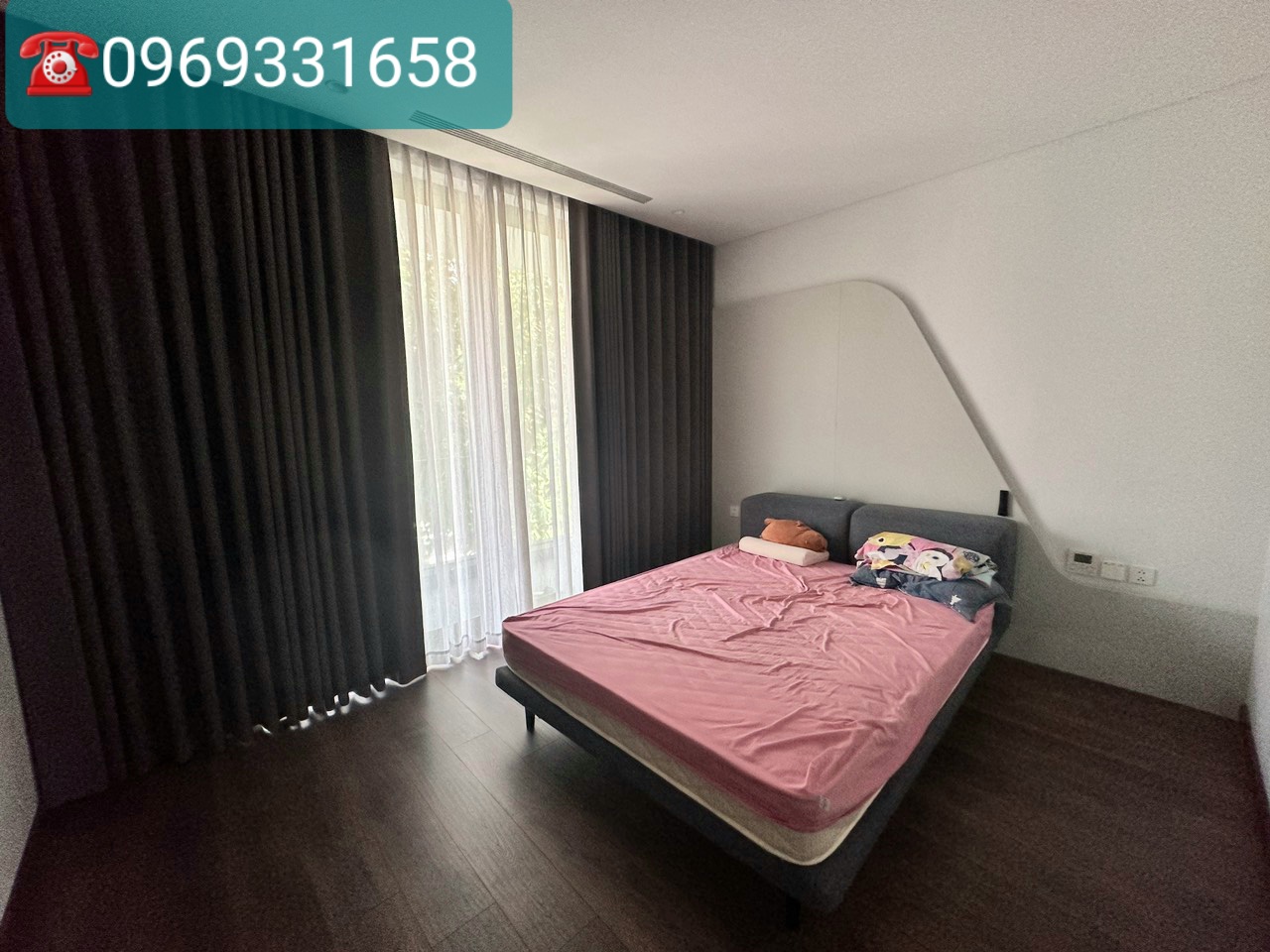 Chính chủ cần bán căn biệt thự có bể bơi và sân vườn rộng bên khu Biệt thự Đảo ecopark 7