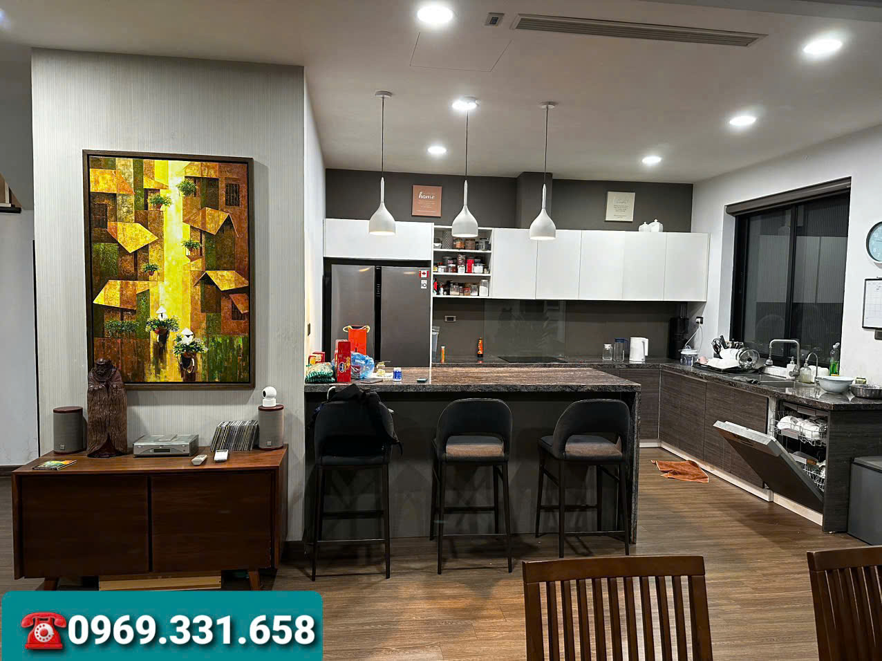 Chính chủ gửi bán căn biệt thự sân vườn rộng,đầy đủ đồ bên Mimosa Ecopark 1