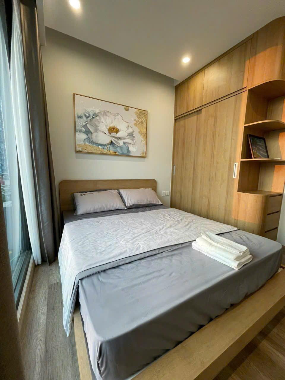 Cho thuê căn hộ 2 phòng ngủ,đầy đủ đồ đẹp bên tòa Onsen Ecopark 7