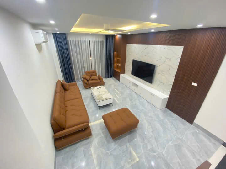 Cho thuê căn liền kề 60m2,hoàn thiện 5 tầng khu Thời Đại OCP3 1