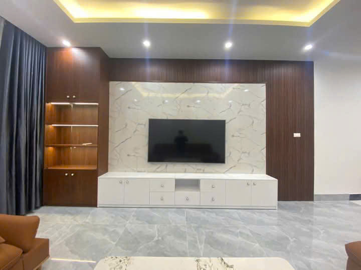 Cho thuê căn liền kề 60m2,hoàn thiện 5 tầng khu Thời Đại OCP3 4