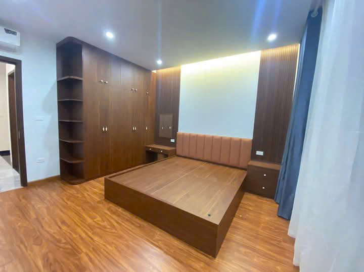 Cho thuê căn liền kề 60m2,hoàn thiện 5 tầng khu Thời Đại OCP3 5