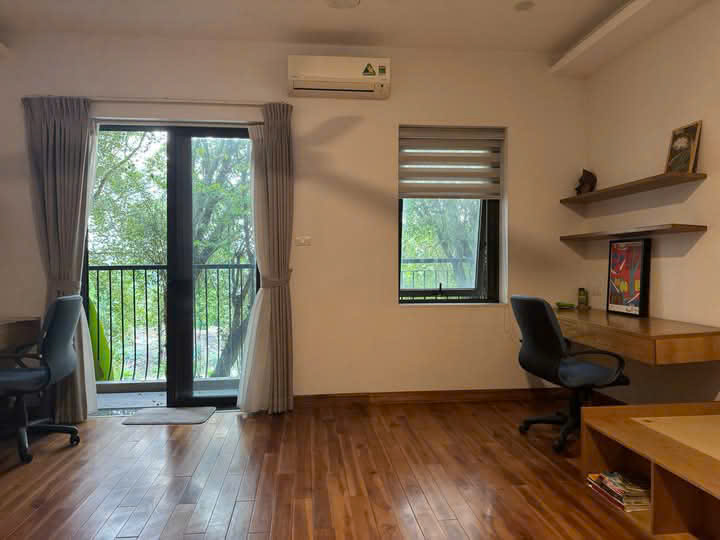 Cho thuê căn nhà phố 100m2 x 4 tầng, đầy đủ đồ bên Park river Ecopark 3