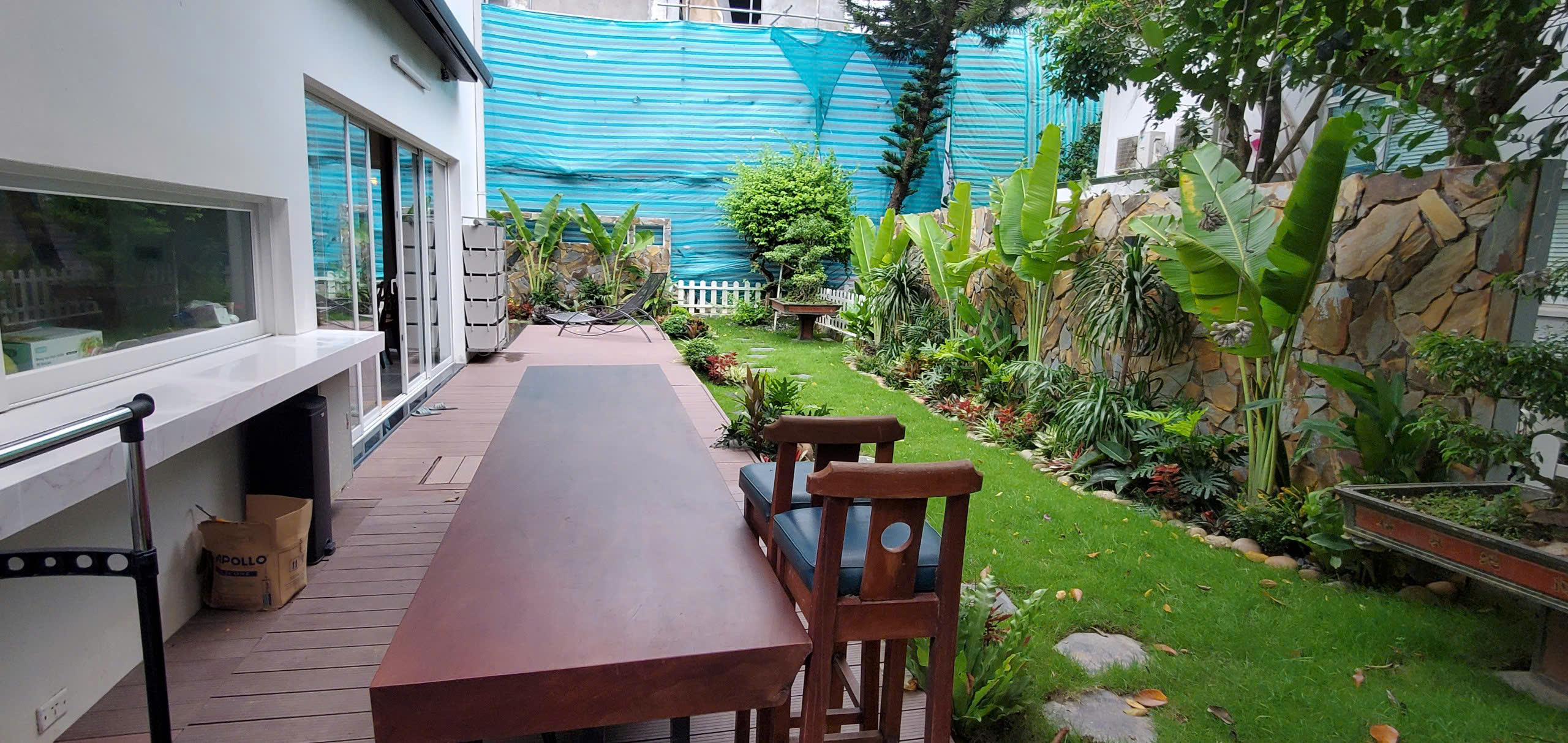 BÁN BIỆT THỰ ĐƠN LẬP VƯỜN TÙNG 378M2 – SÂN VƯỜN SIÊU RỘNG,CÓ HỒ CÁ COI LỚN