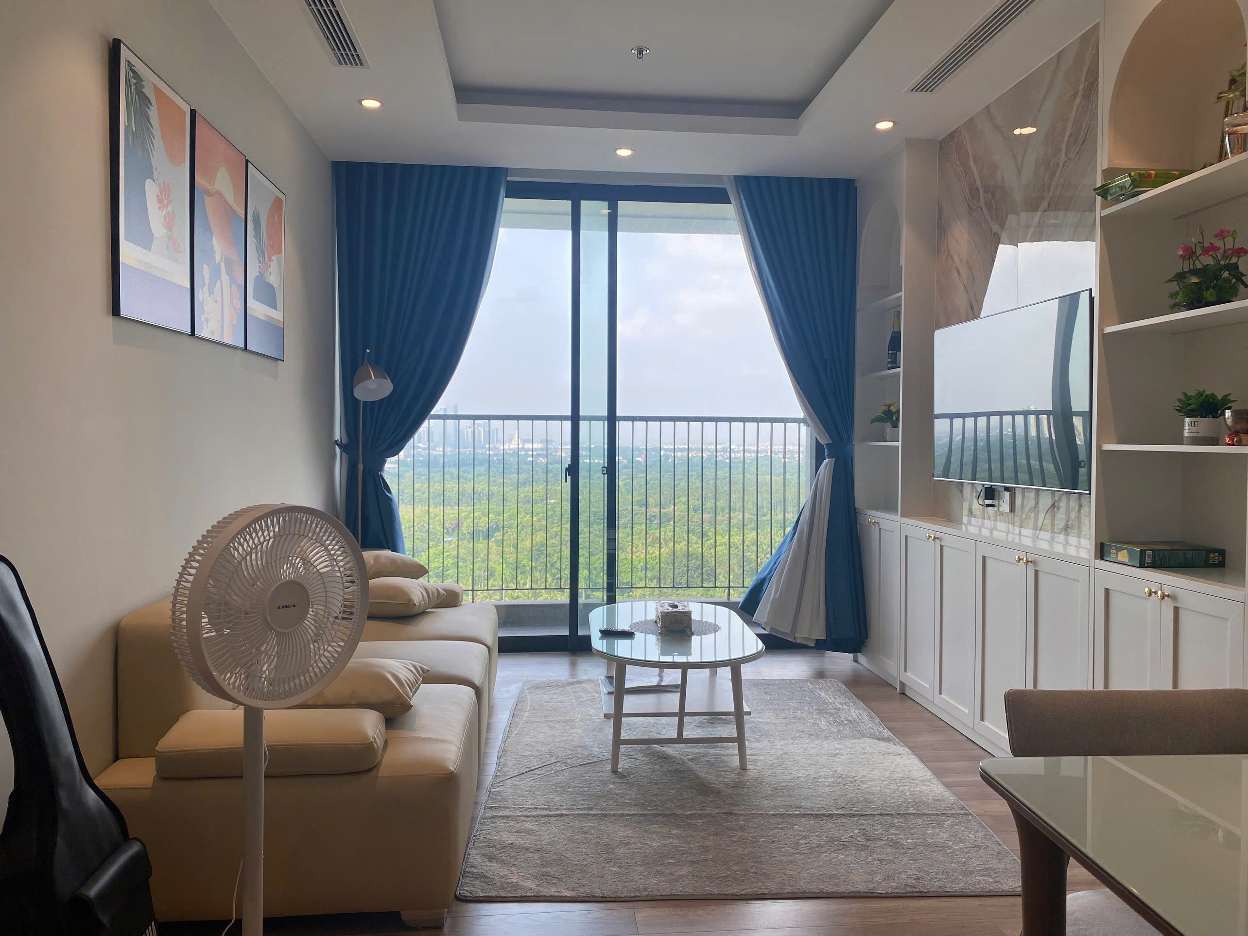 Căn hộ 3 phòng ngủ,full đồ ,tầng trung bên tòa L1 Landmark Ecopark cho thuê