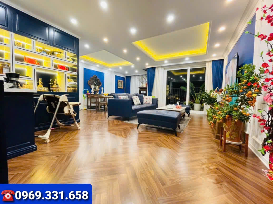 Căn hộ 92m2,full nội thất đẹp bên tòa Rừng cọ Ecopark cần bán