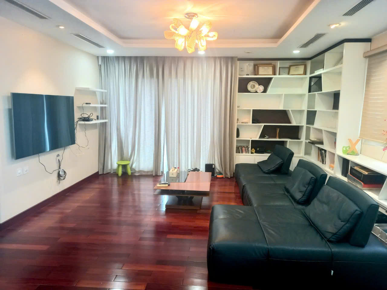 CHO THUÊ BIỆT THỰ ĐƠN LẬP VƯỜN MAI ECOPARK VĂN GIANG