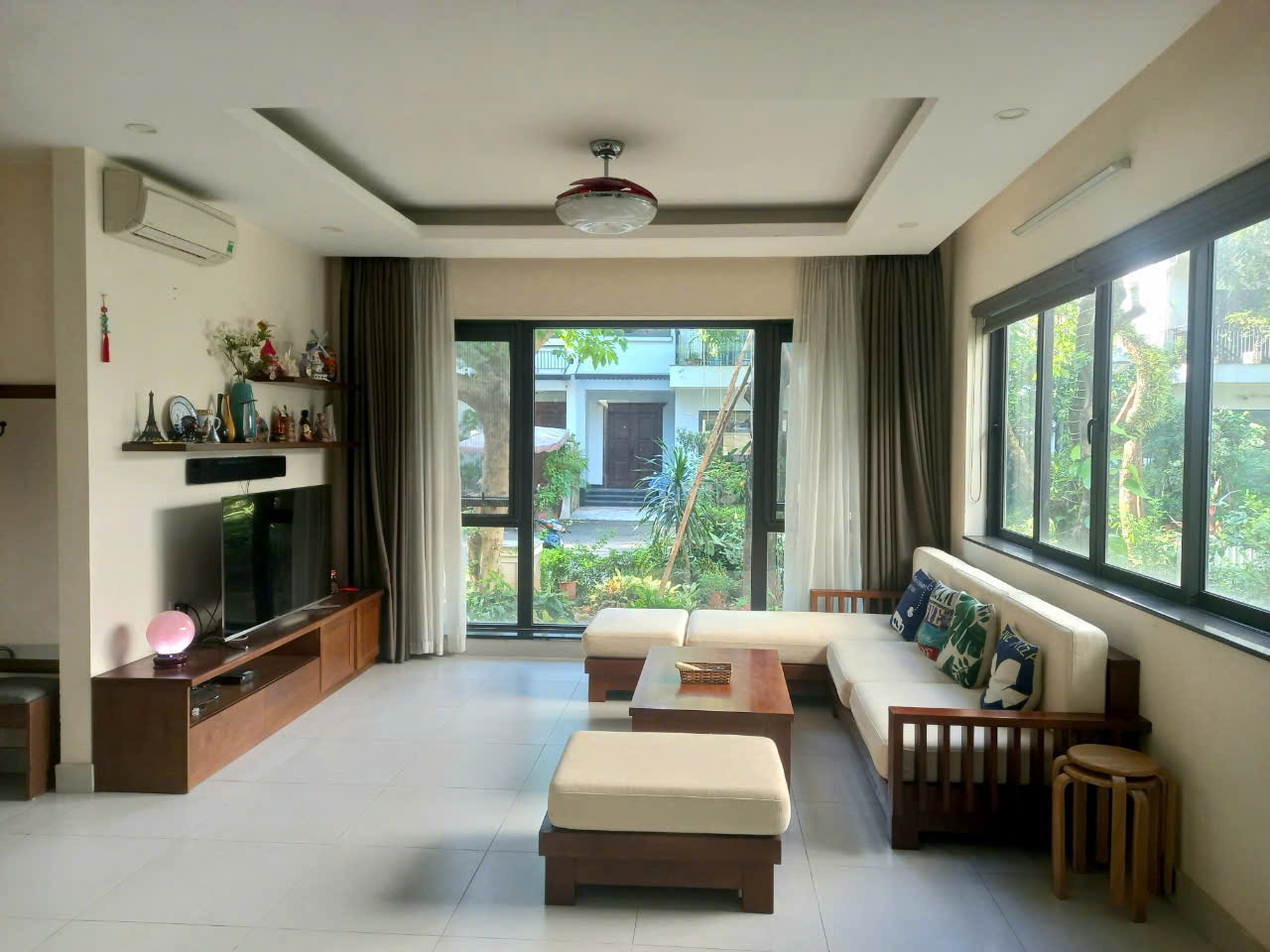 CHO THUÊ BIỆT THỰ SONG LẬP TẠI PARK RIVER ECOPARK – FULL NỘI THẤT, 5 PHÒNG NGỦ, GIÁ CỰC HẤP DẪN!