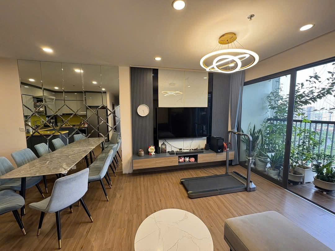 Cho Thuê Căn Hộ 2 Phòng Ngủ Tòa Lake 1 Ecopark – Đủ Đồ. Giá Tốt Nhất Thị Trường