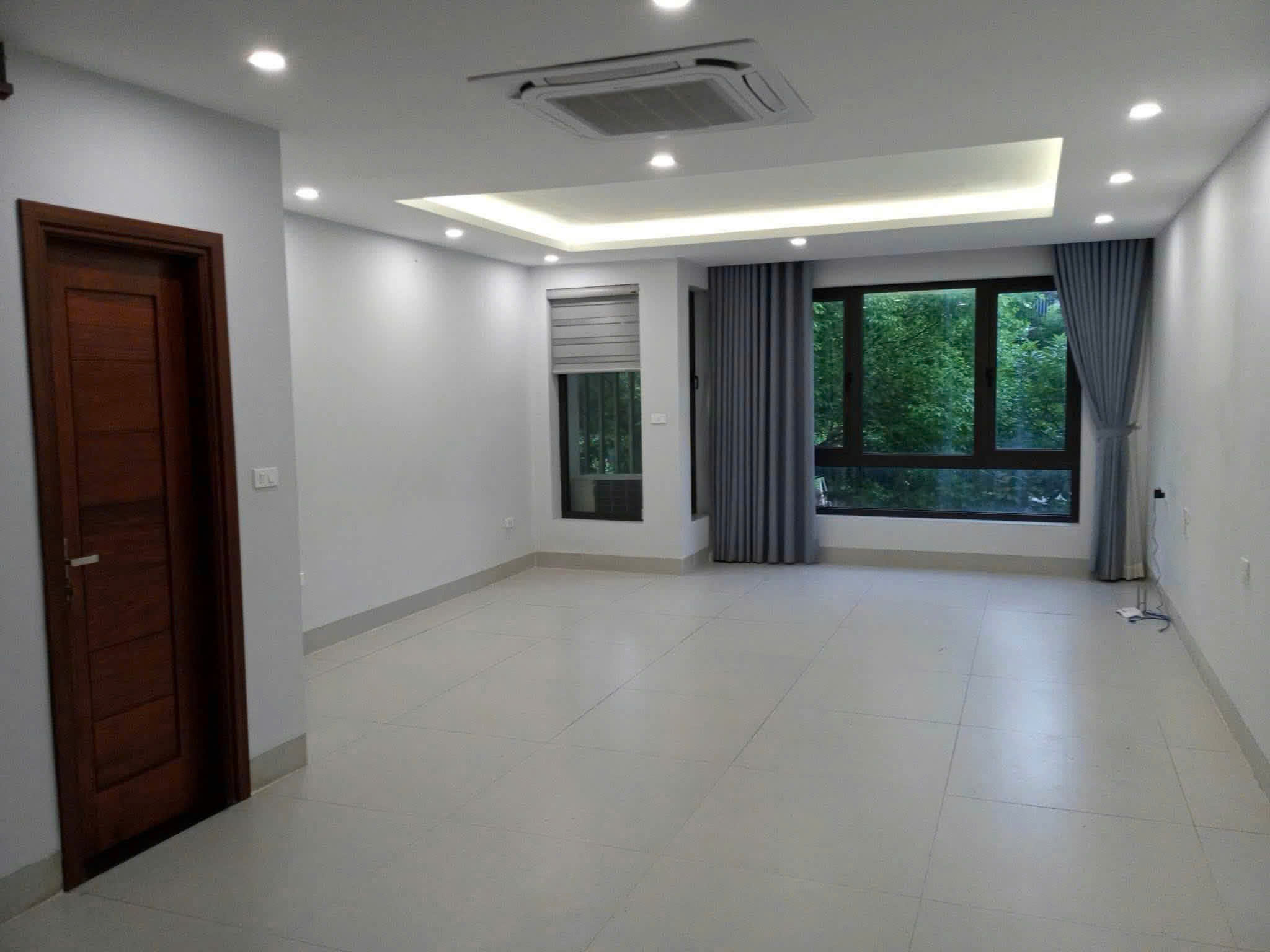 Cho Thuê Nhà Phố Thủy Nguyên Ecopark 100m2, 4PN, Đồ Cơ Bản – Lý Tưởng Để Ở Hoặc Làm Văn Phòng